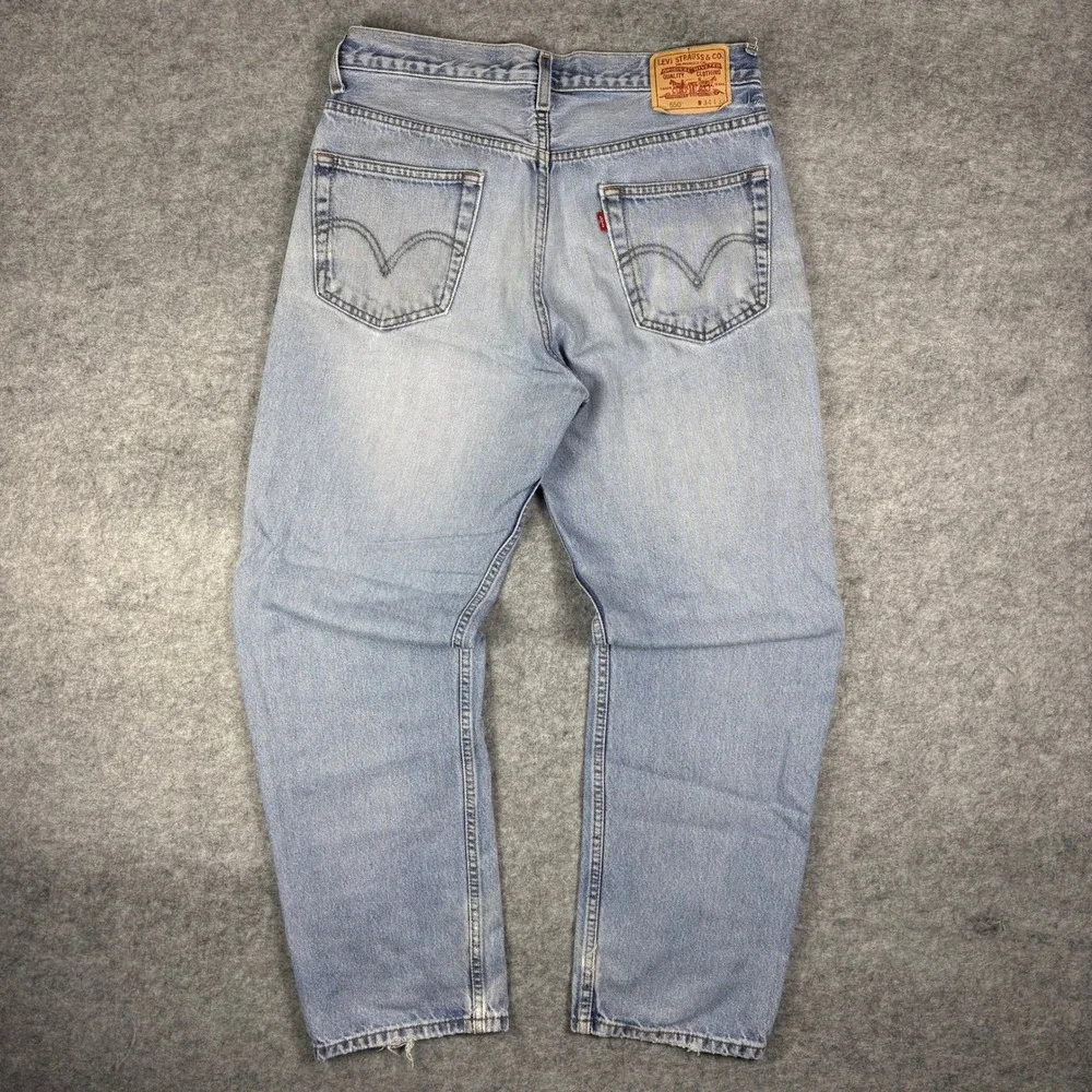 Levi's 550 Relaxed Fit Jeans Light Wash Blue Denim Tapered Leg 34x32